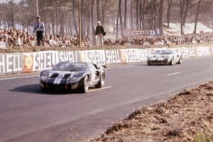 Ford-GT-40 (8)