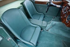 jaguar xk 120 coupe (7)