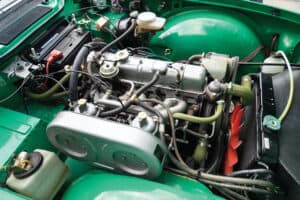 1976-triumph-tr6-engine