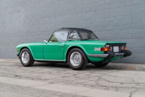 1976-triumph-tr6-top-up