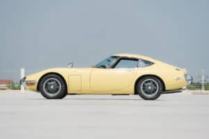 Toyota-2000GT (3)