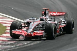 2007-mclaren-min