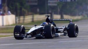 fernando-alonso-minardi-f1-min