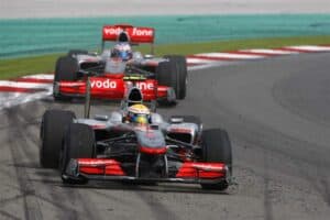 mclaren-lewis-min