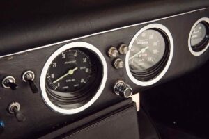 Bizzarrini-GT-Strada-1966-interior-5