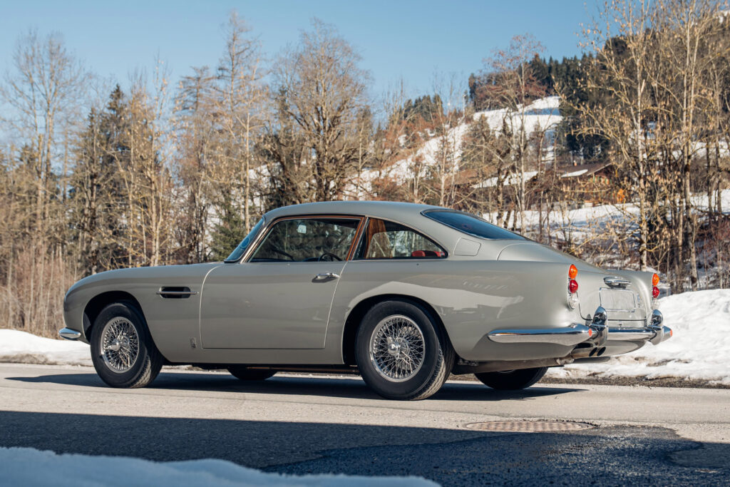 aston martin db5 sean connery